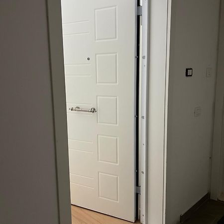 טיראנה Atrium Apartment מראה חיצוני תמונה